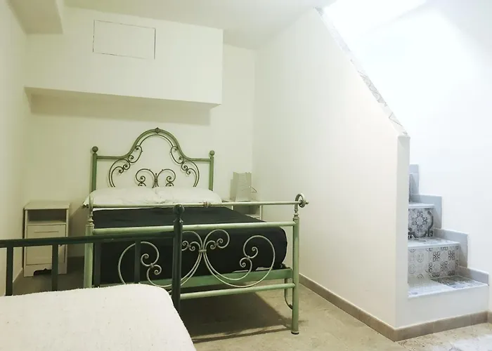 Zuretti 53 * Milan