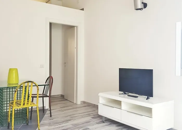 Zuretti 53 Apartment Milan